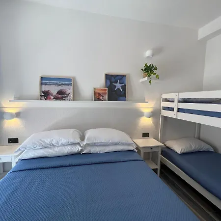 فندق مبيت وإفطار Fronte Mare 4*