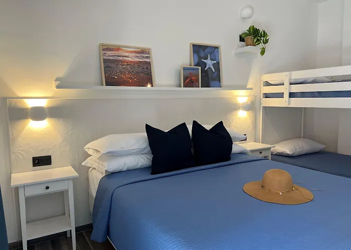 Fronte Mare Bed and Breakfast 4*