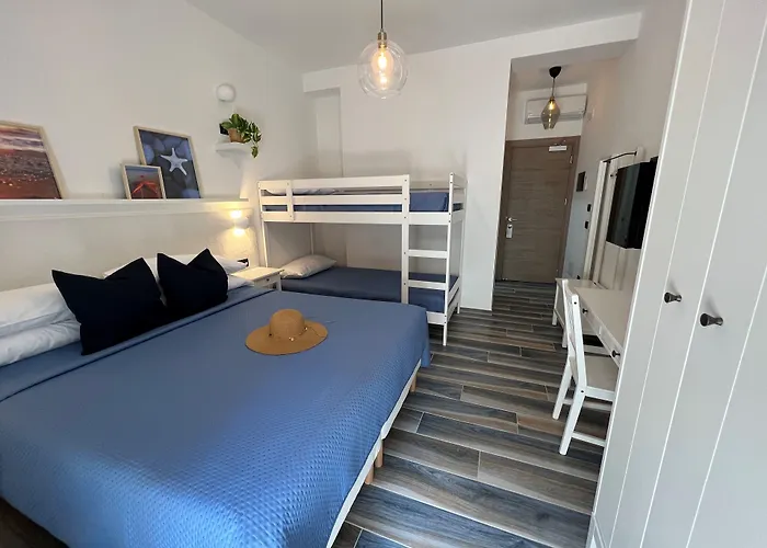 Bed and Breakfast Fronte Mare 4*