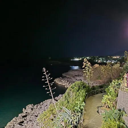 Fronte Mare Bed & Breakfast Marina di Camerota